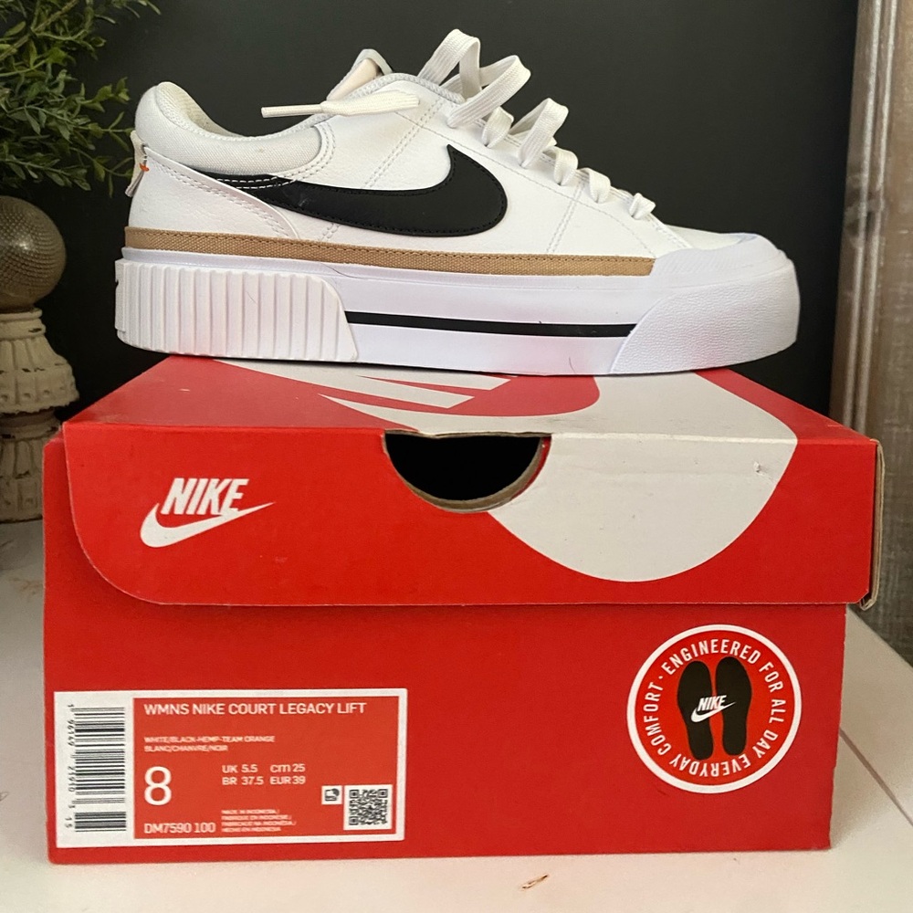 BRAND NEW | Women's Court Legacy Lift Platform Sneaker